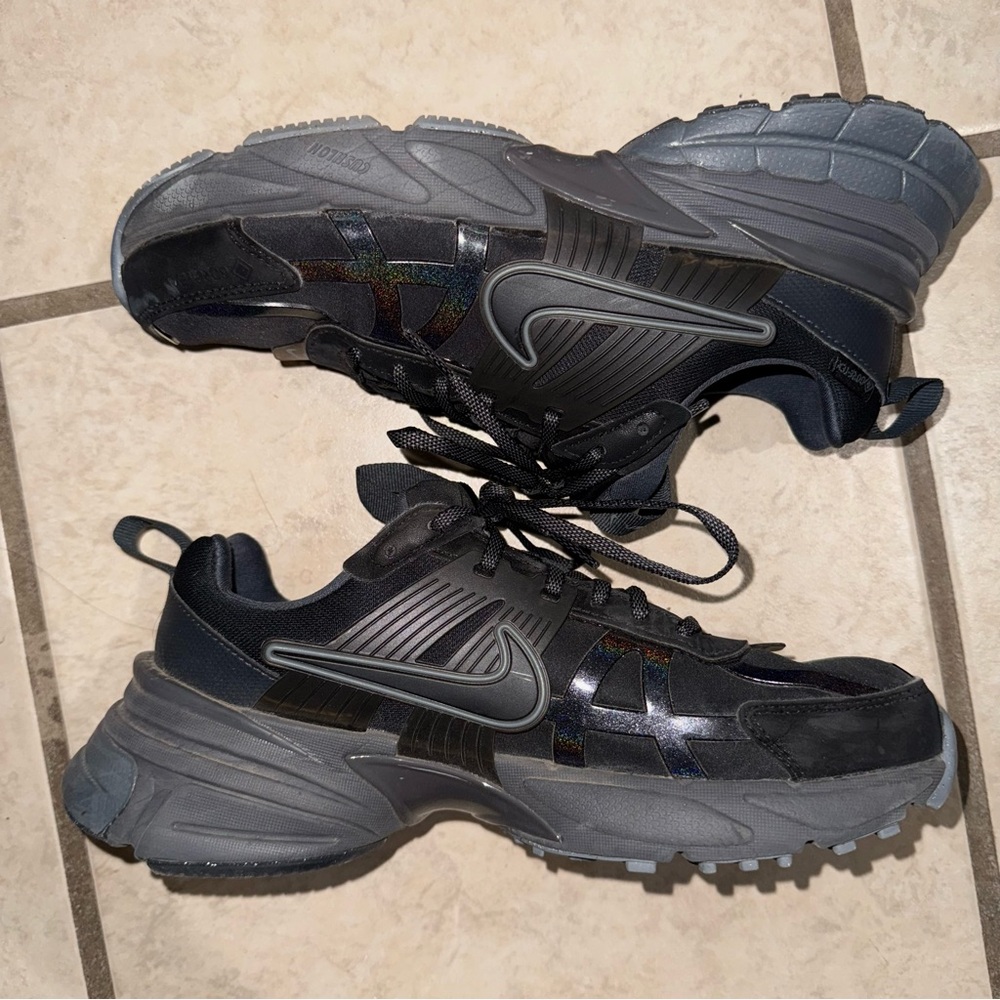 Women’s Nike V2K Run Goretex Sneakers